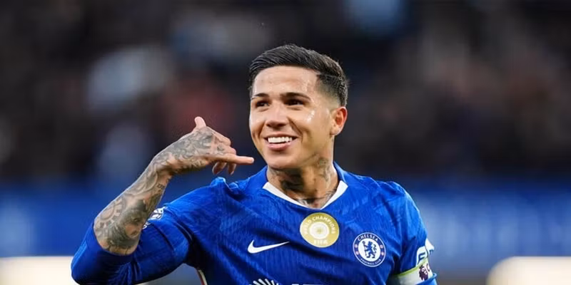 Enzo Fernandez gia nhập MC khuấy động Premier League