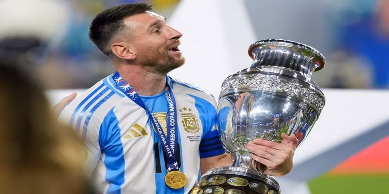 Messi từ giã đội tuyển Argentina